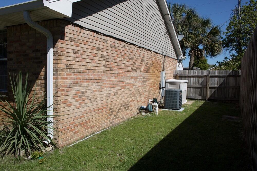 LIVE OAK Unit 2 Lot 33 - Residential