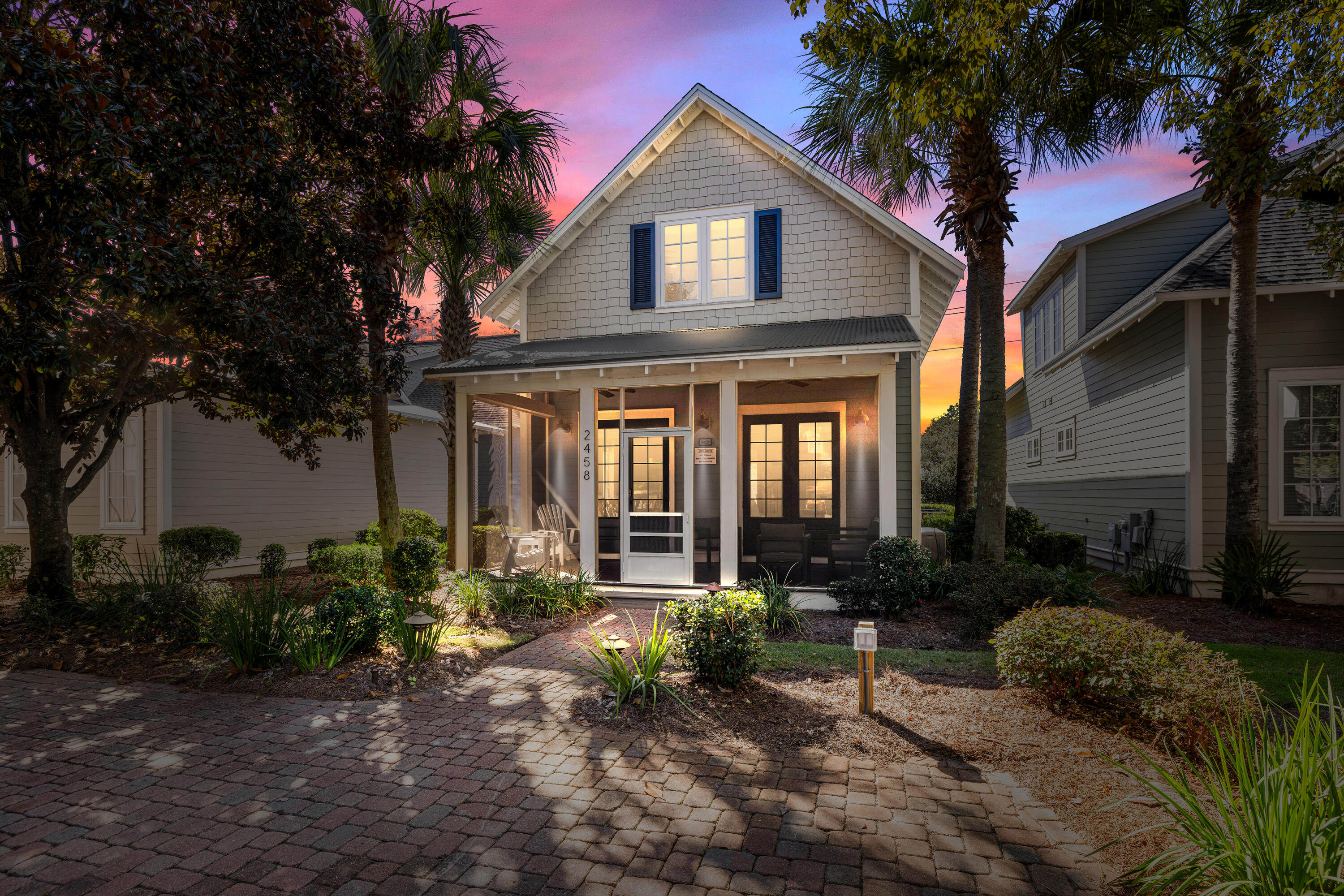 BUNGALOS AT SANDESTIN - Residential