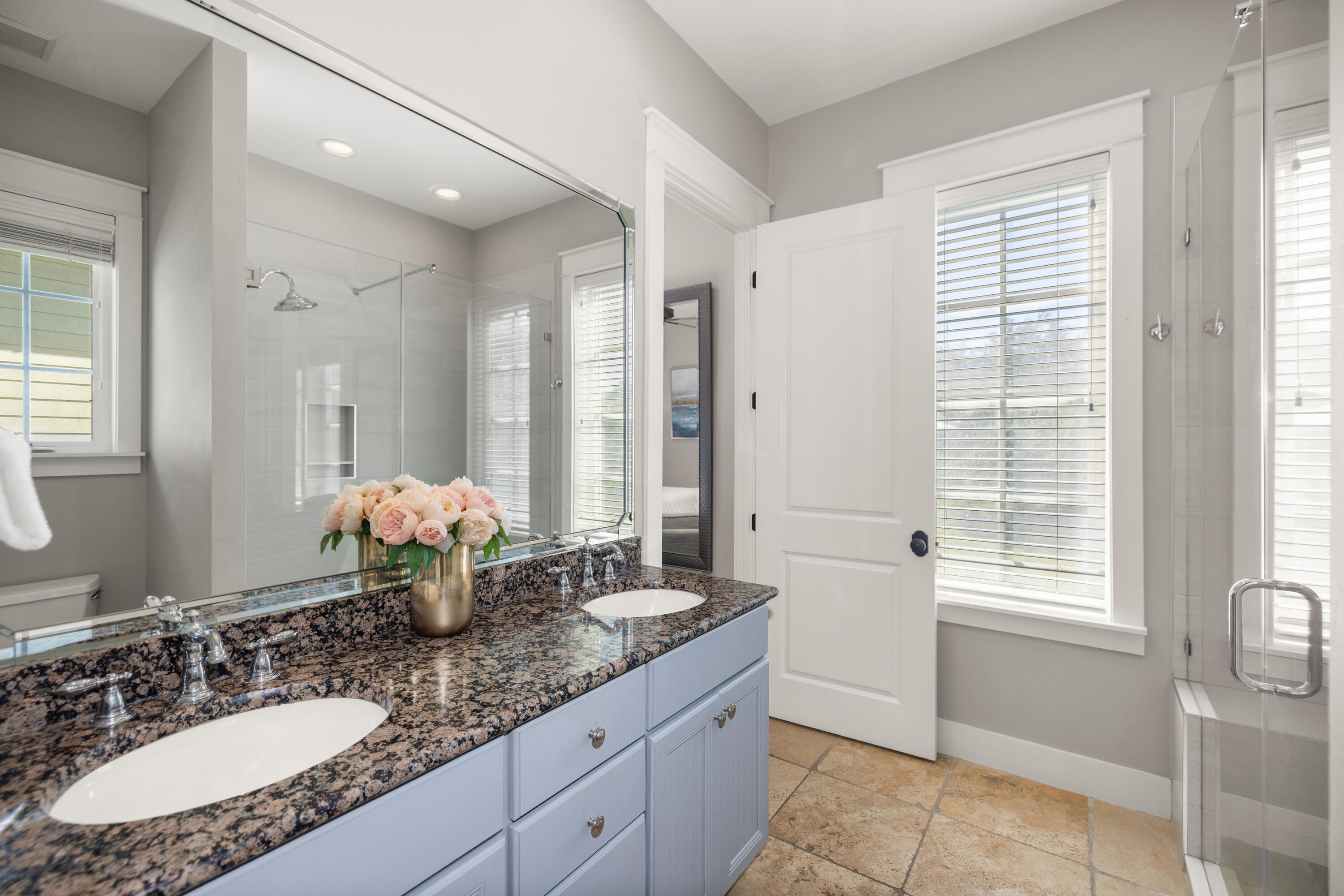 BUNGALOS AT SANDESTIN - Residential