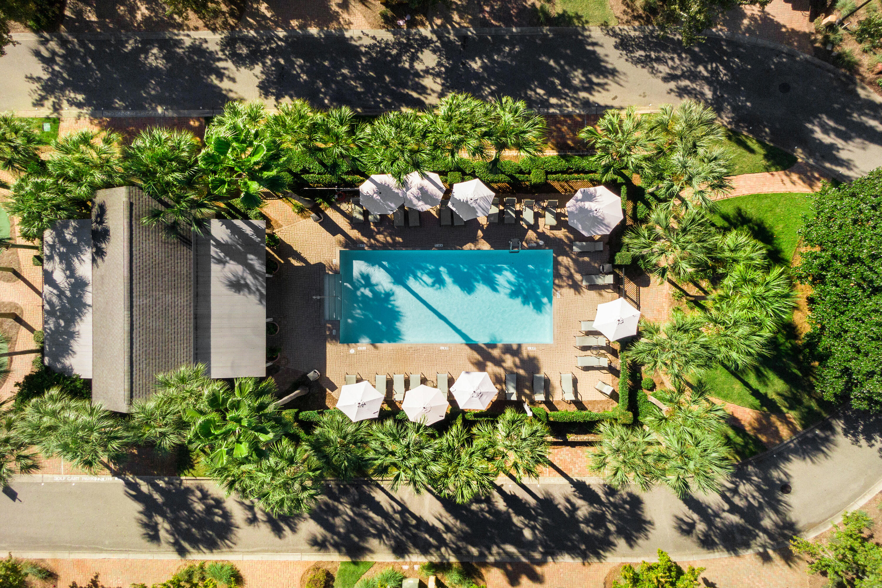 BUNGALOS AT SANDESTIN - Residential