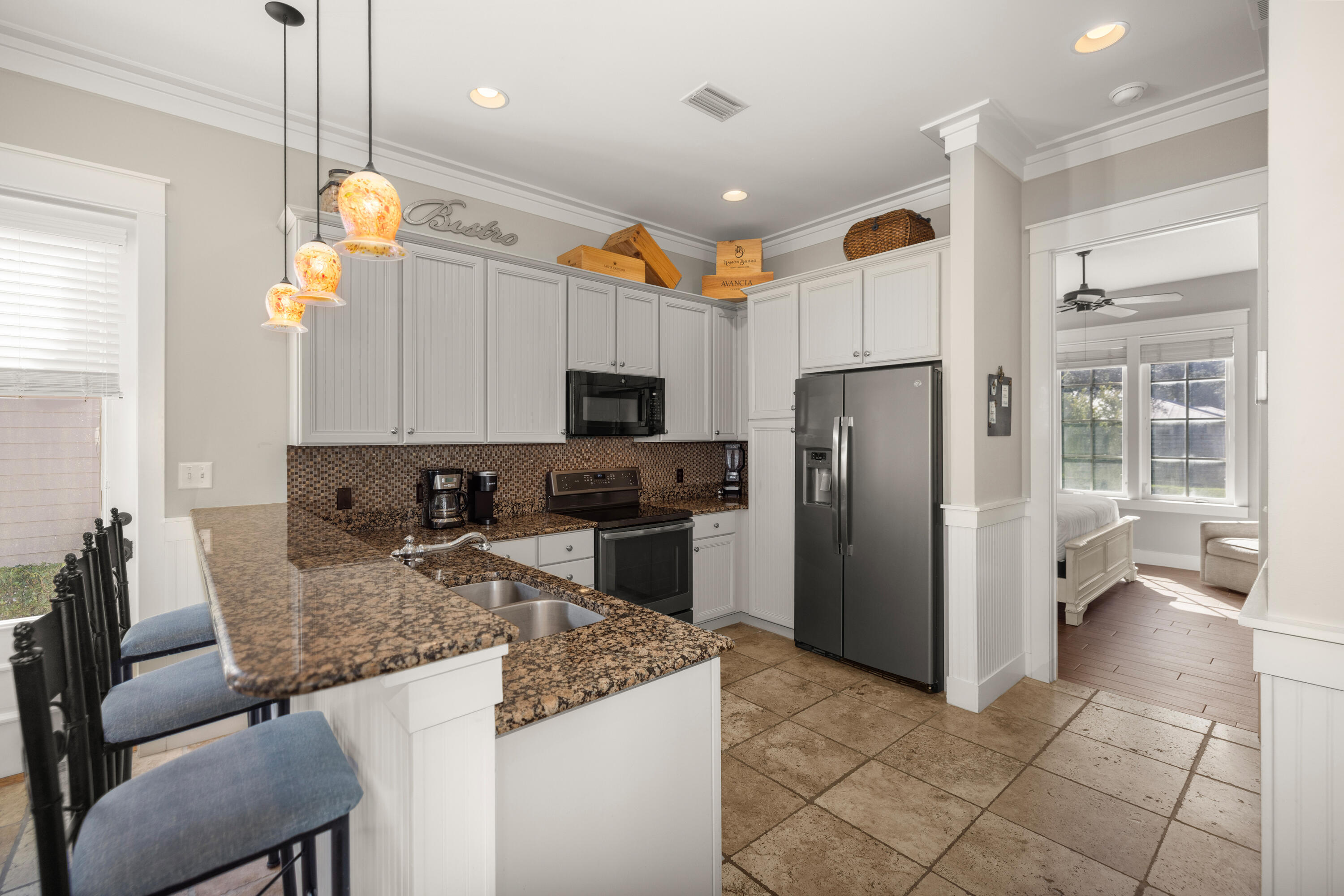 BUNGALOS AT SANDESTIN - Residential