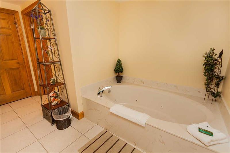 STERLING SHORES - Residential