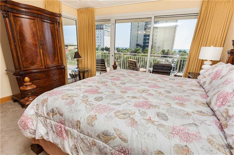 STERLING SHORES - Residential