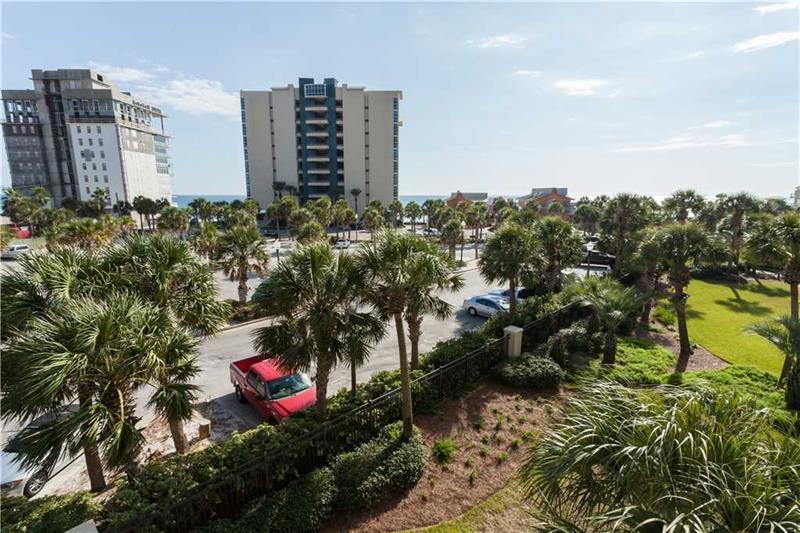 STERLING SHORES - Residential