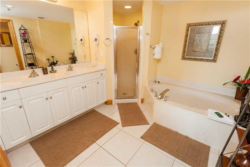 STERLING SHORES - Residential