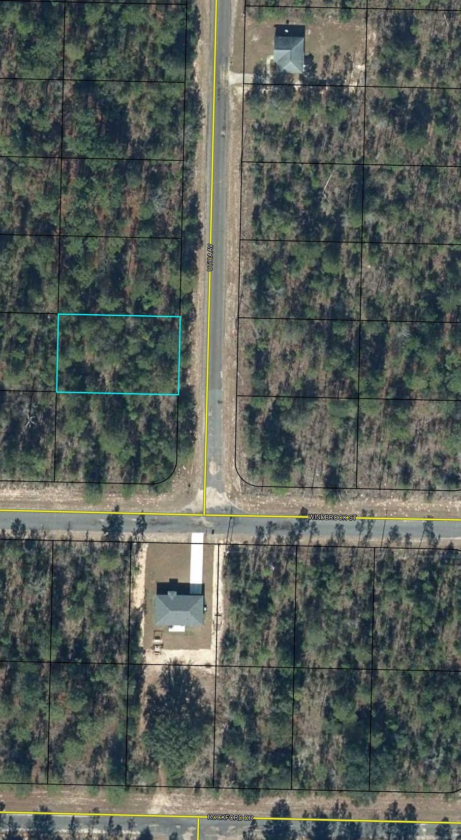 Love Golf? Dream of having a home built near the clubhouse and golf course without paying high HOA fees? This .229 acre lot is perfect for you. Other than the clubhouse and beautiful Green Golf turf, Sunny Hills offers numerous lakes with white sandy beaches and clear water throughout for recreational activities such as swimming, boating, and fishing, but also provides a short drive, approximately 45 minutes to Panama City beaches when you want to visit a different slice of heaven. Northwest Florida Beaches International Airport, and Pier Park shopping are approximately 45 minutes. Approx. 20 miles from local shopping, medical, and other local amenities in Chipley