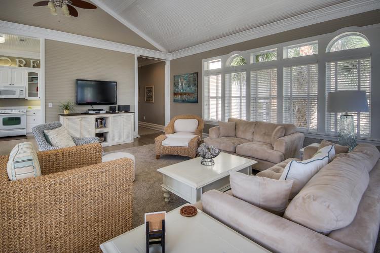 DANA BEACH PH 1 - Residential