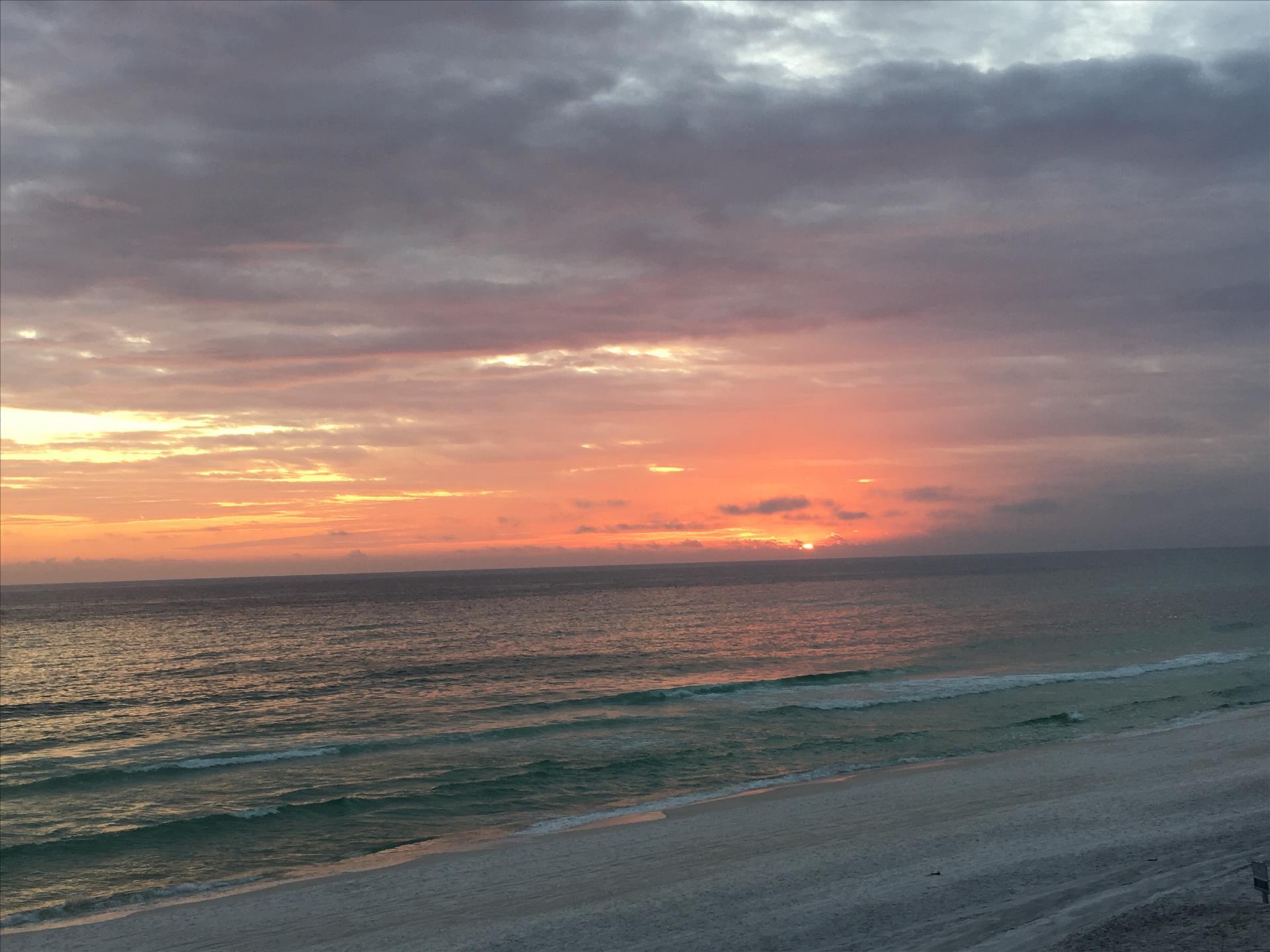 DANA BEACH PH 1 - Residential