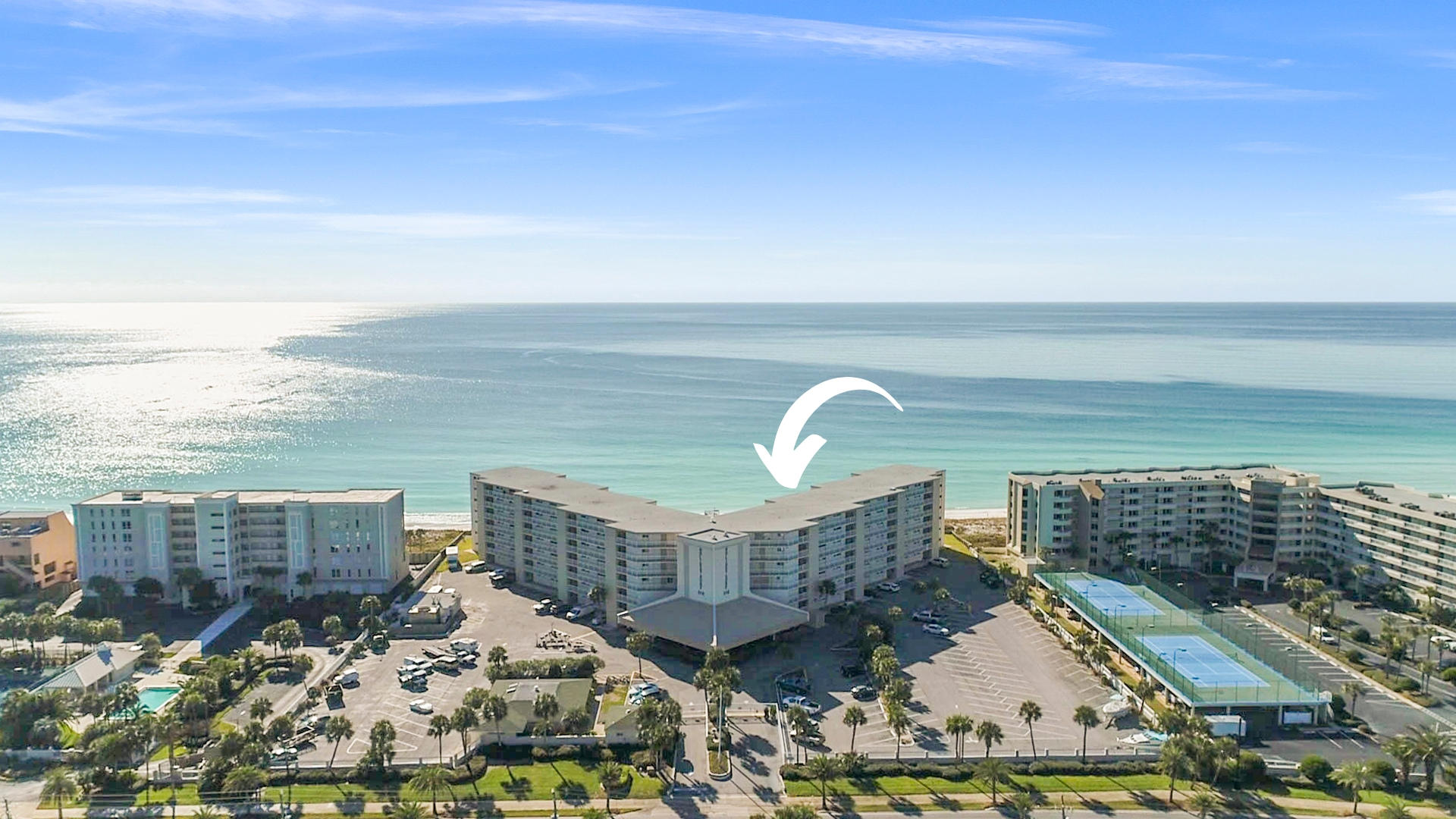 HOLIDAY SURF & RACQUET CLUB - Residential