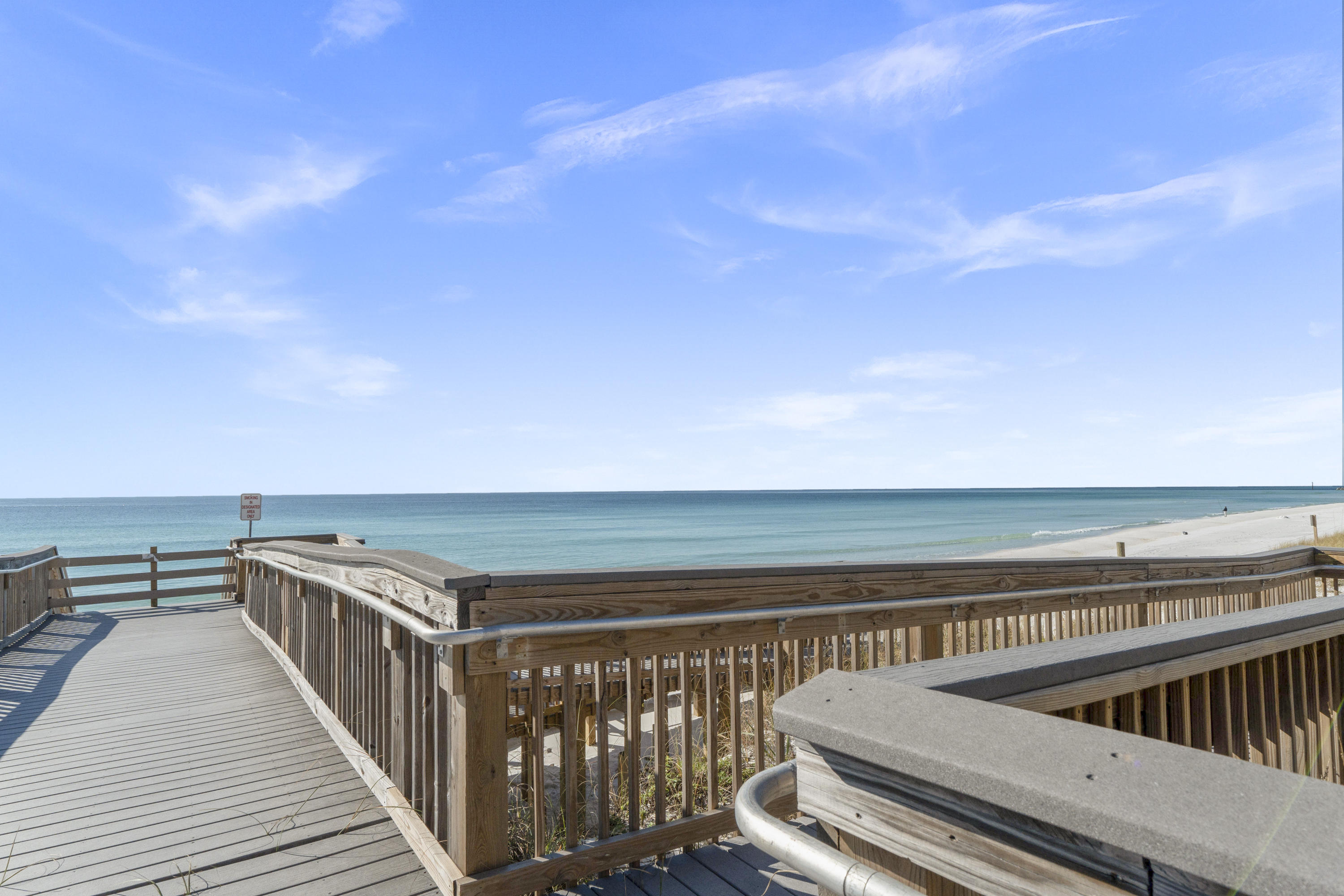 HOLIDAY SURF & RACQUET CLUB - Residential