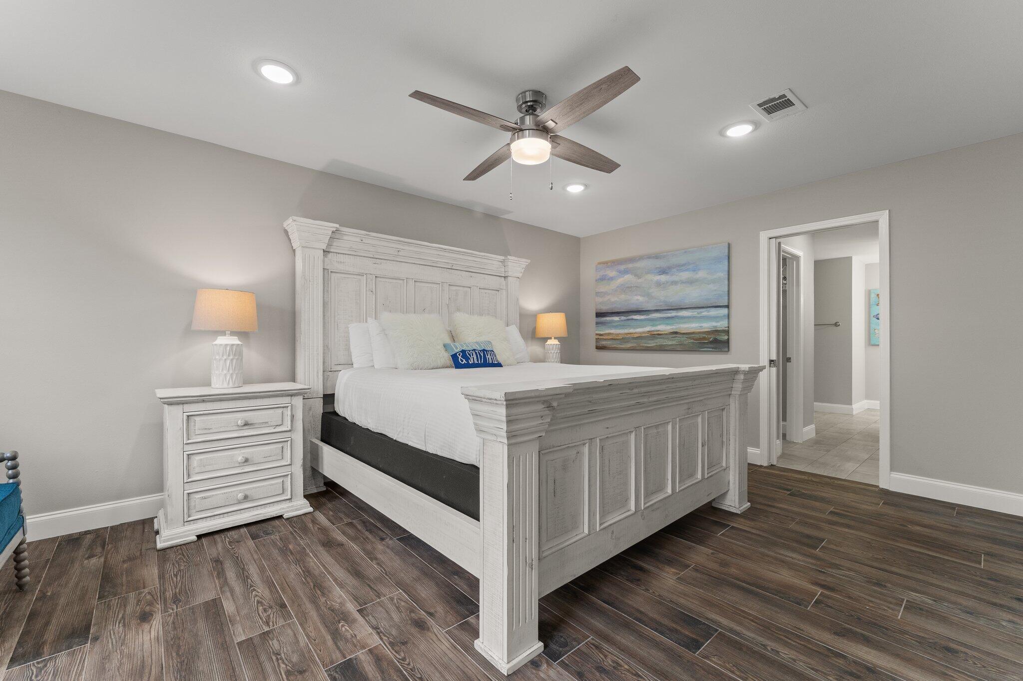 CRYSTAL SHORES - Residential