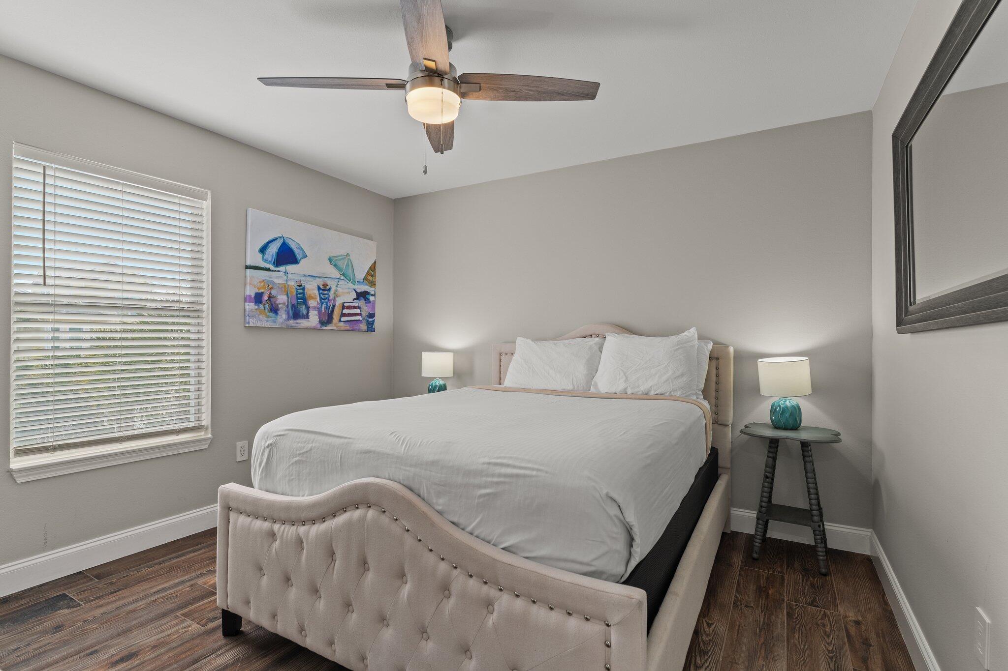 CRYSTAL SHORES - Residential