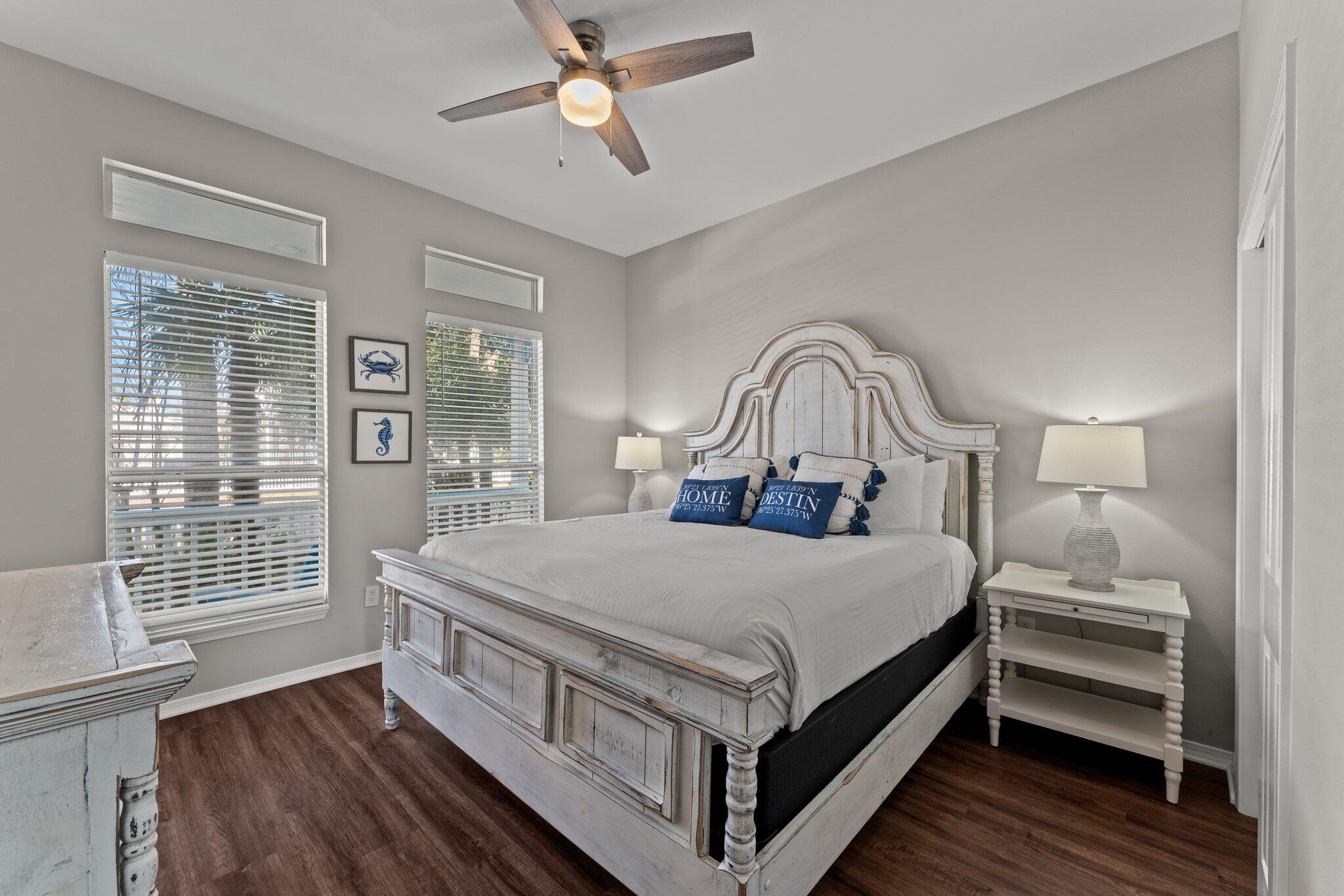 CRYSTAL SHORES - Residential
