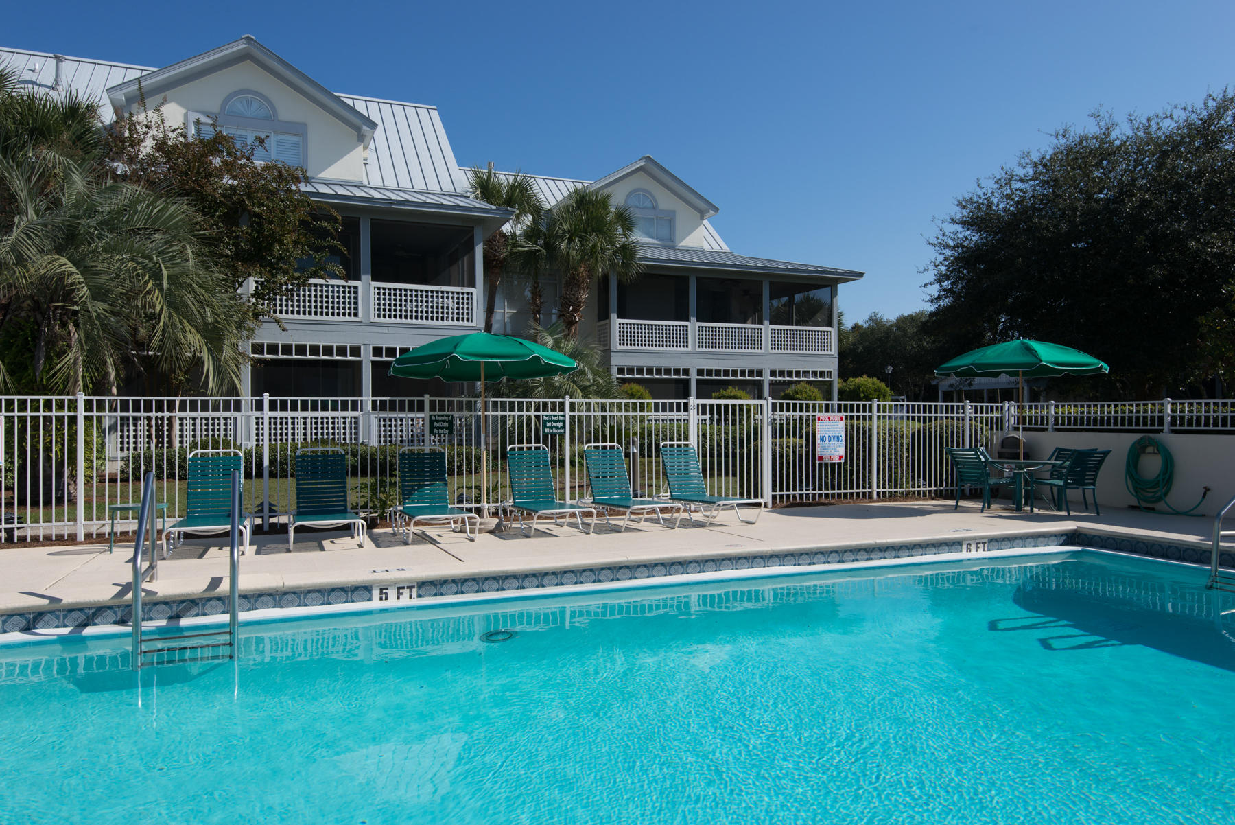 HIDDEN DUNES BEACH COTTAGES 1 - Residential