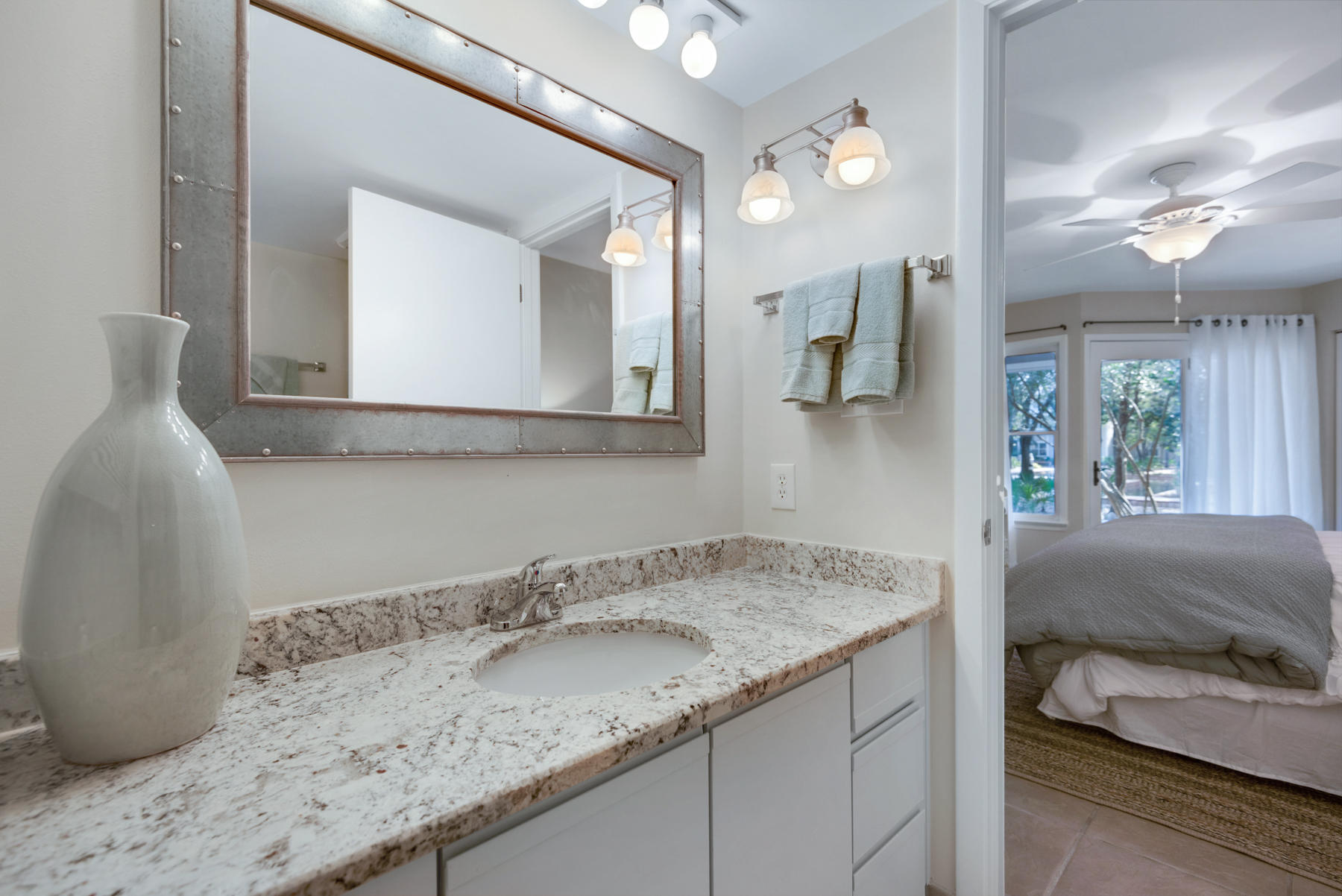 HIDDEN DUNES BEACH COTTAGES 1 - Residential