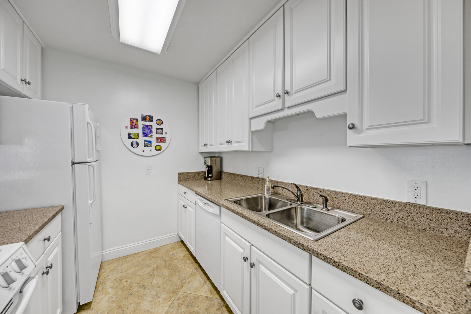 SEASCAPE CONDO TENNIS VILLAGE - Residential