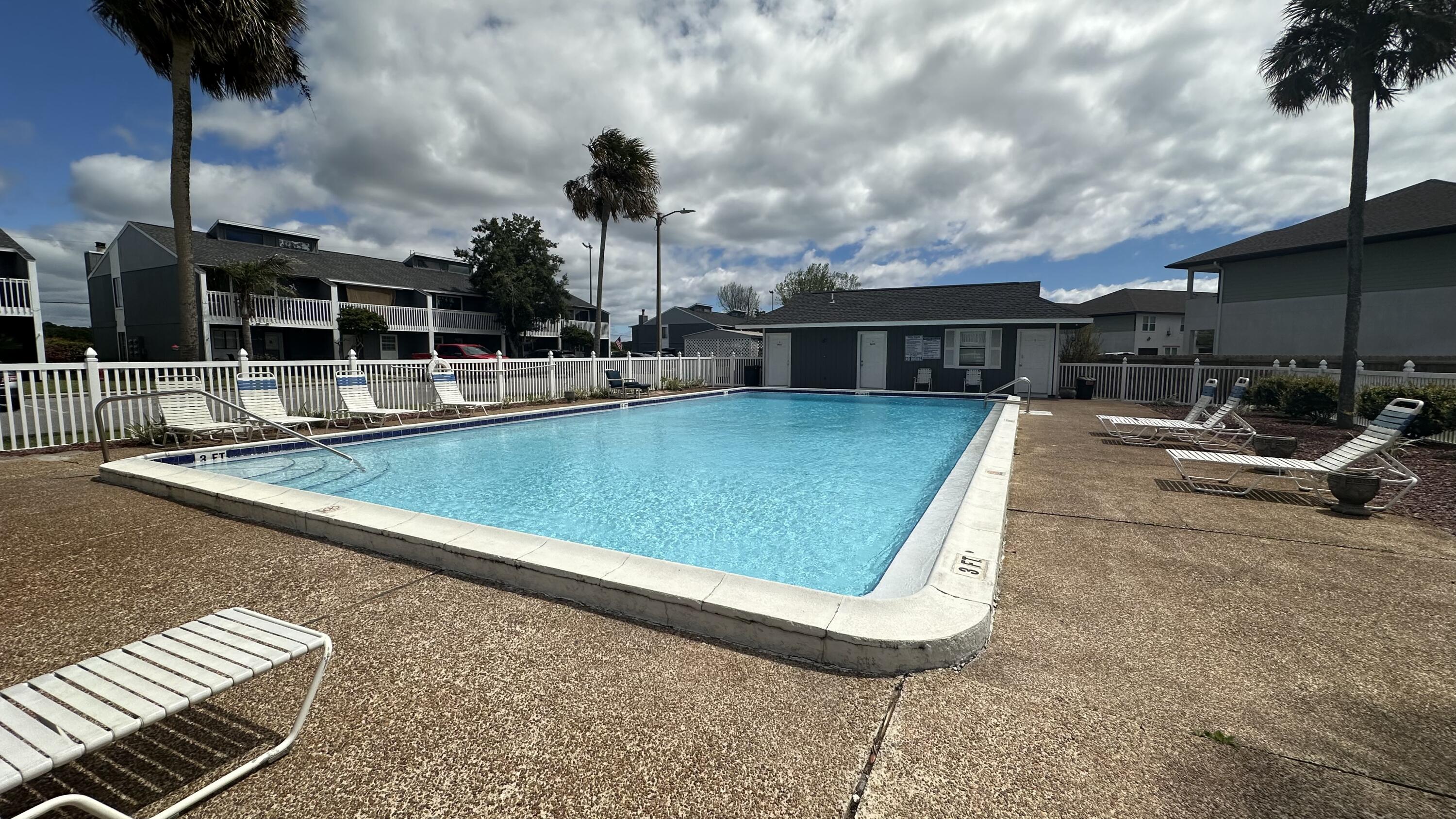 DESTIN RACQUET CLUB T/H - Residential