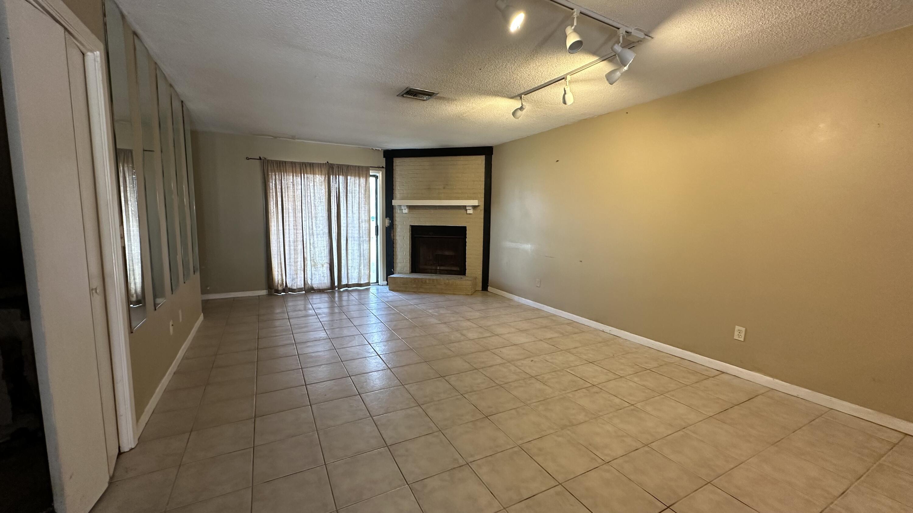 DESTIN RACQUET CLUB T/H - Residential