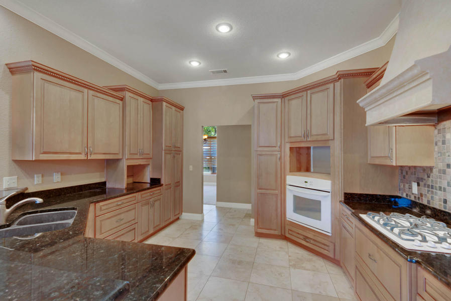 EDGEWATER VILLAGE - Residential Lease