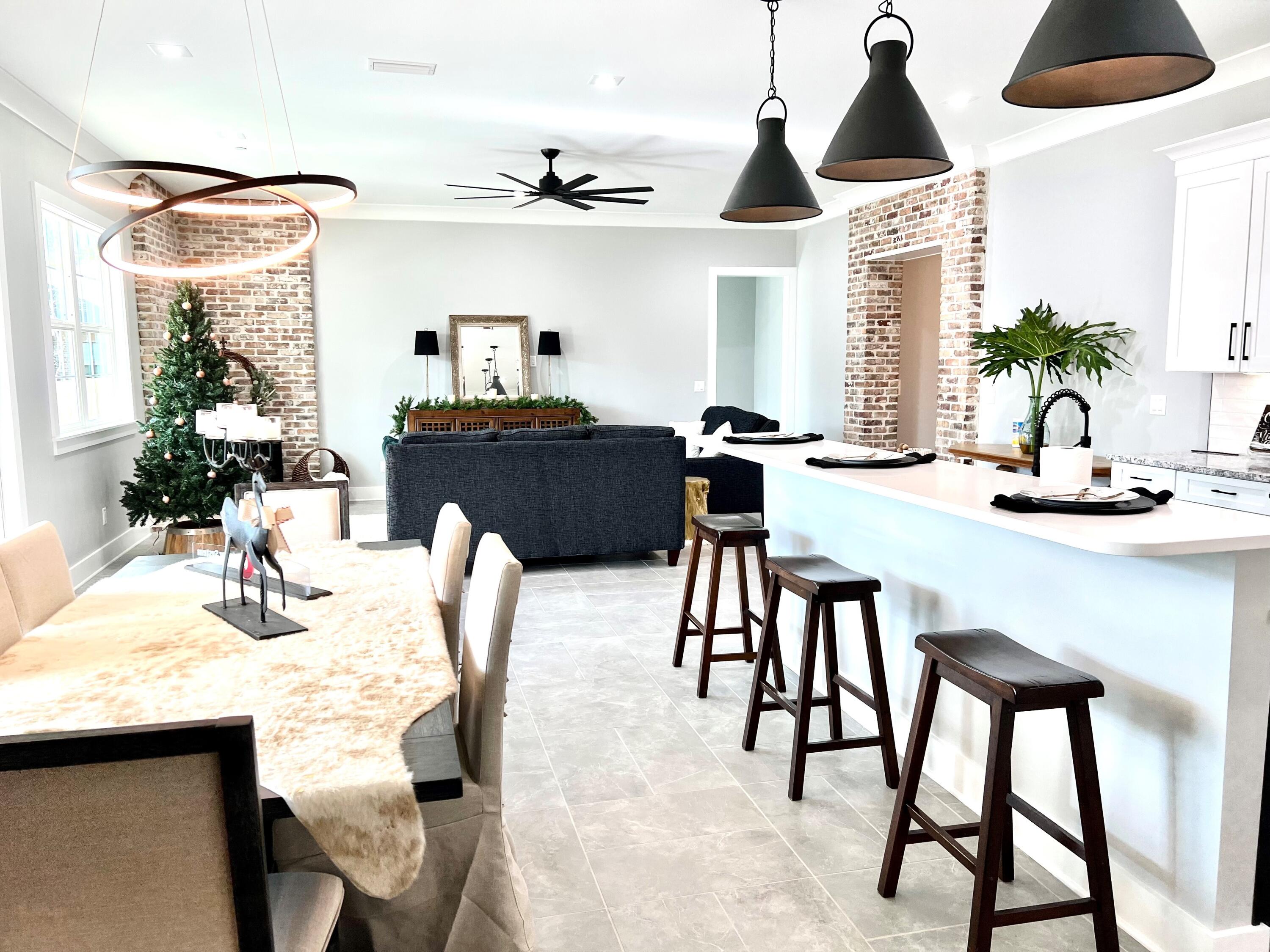 DEER MOSS CREEK - Residential