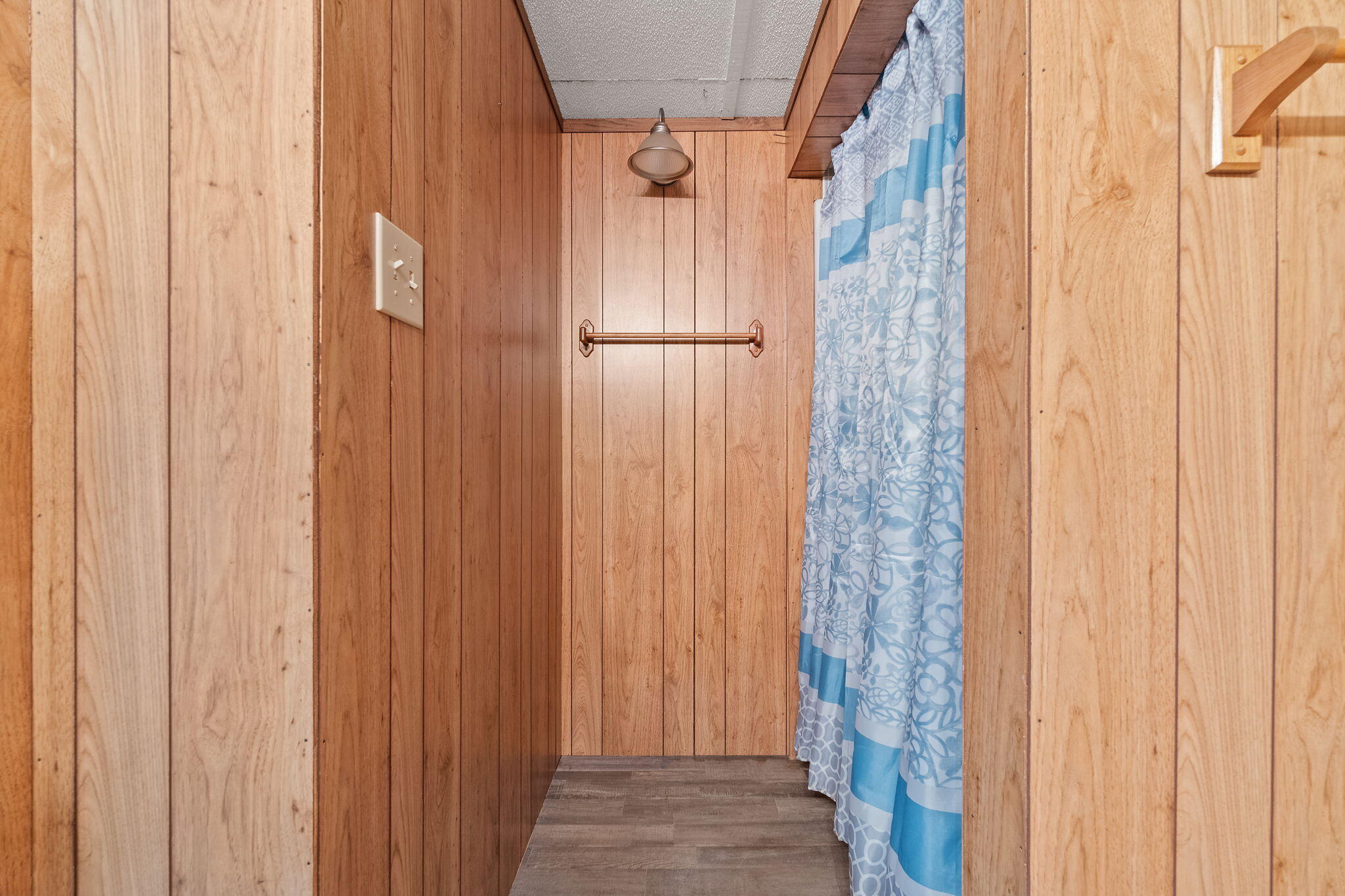 FOXES RUN 1ST ADDN - Residential