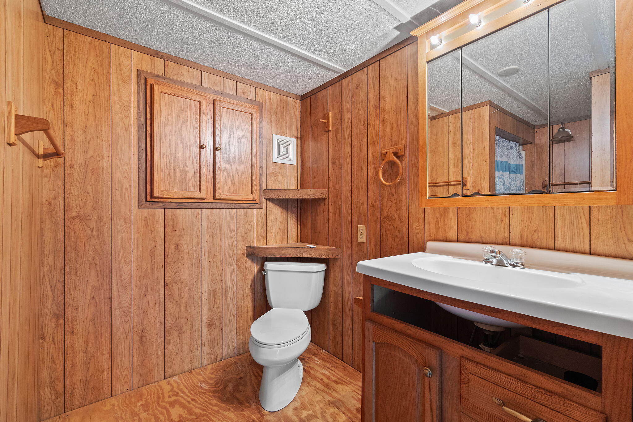 FOXES RUN 1ST ADDN - Residential