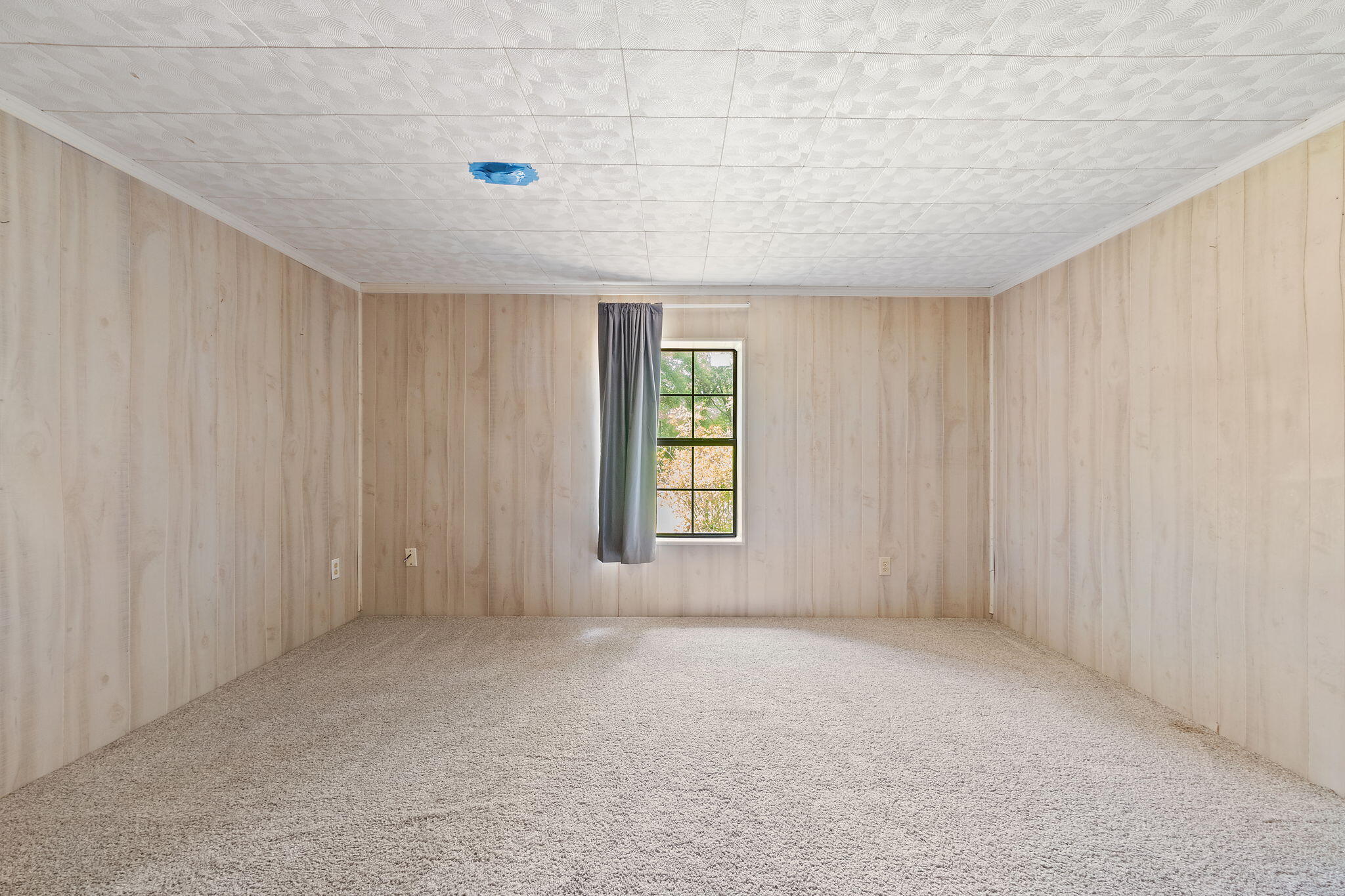 FOXES RUN 1ST ADDN - Residential