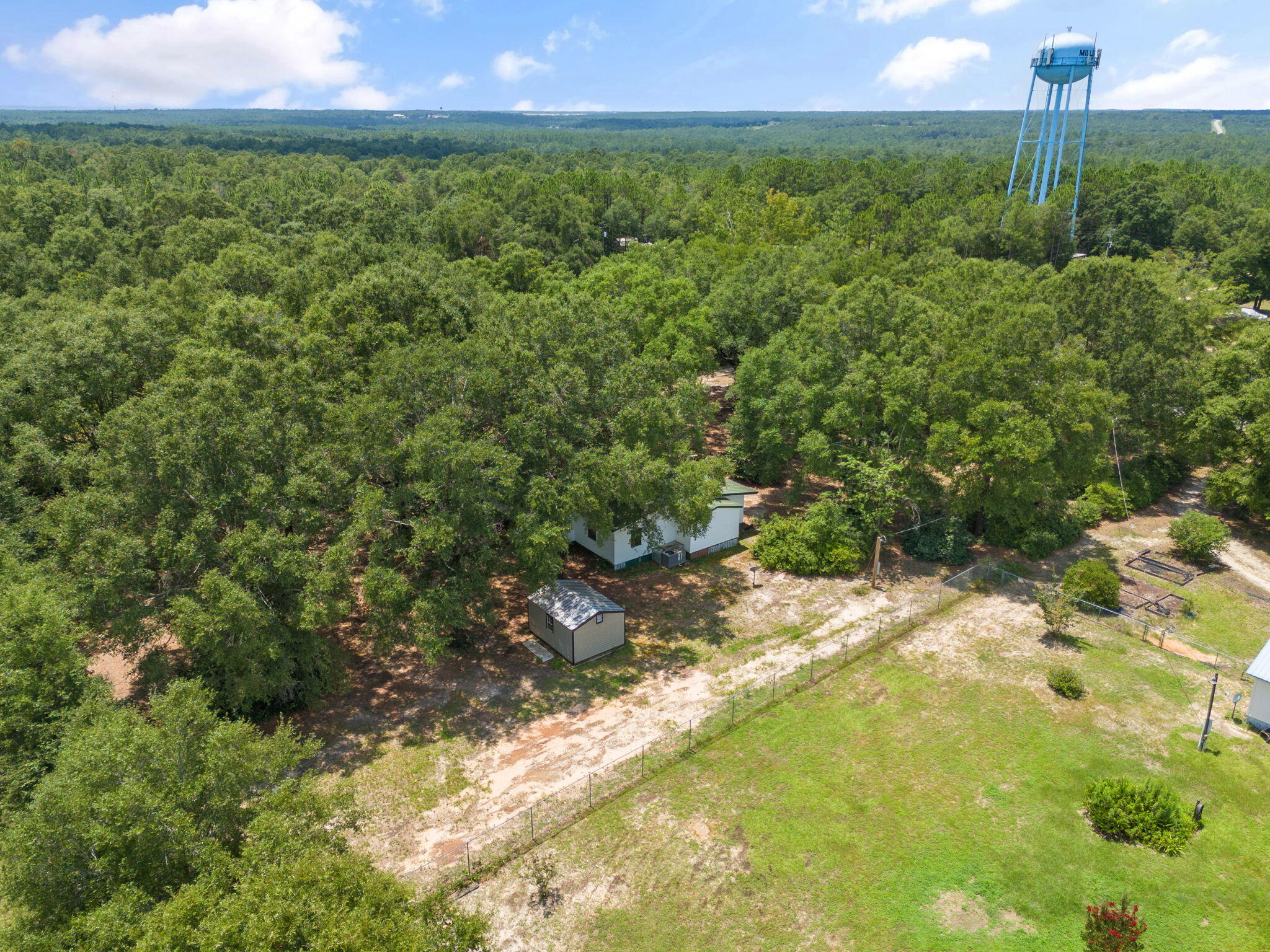 FOXES RUN 1ST ADDN - Residential