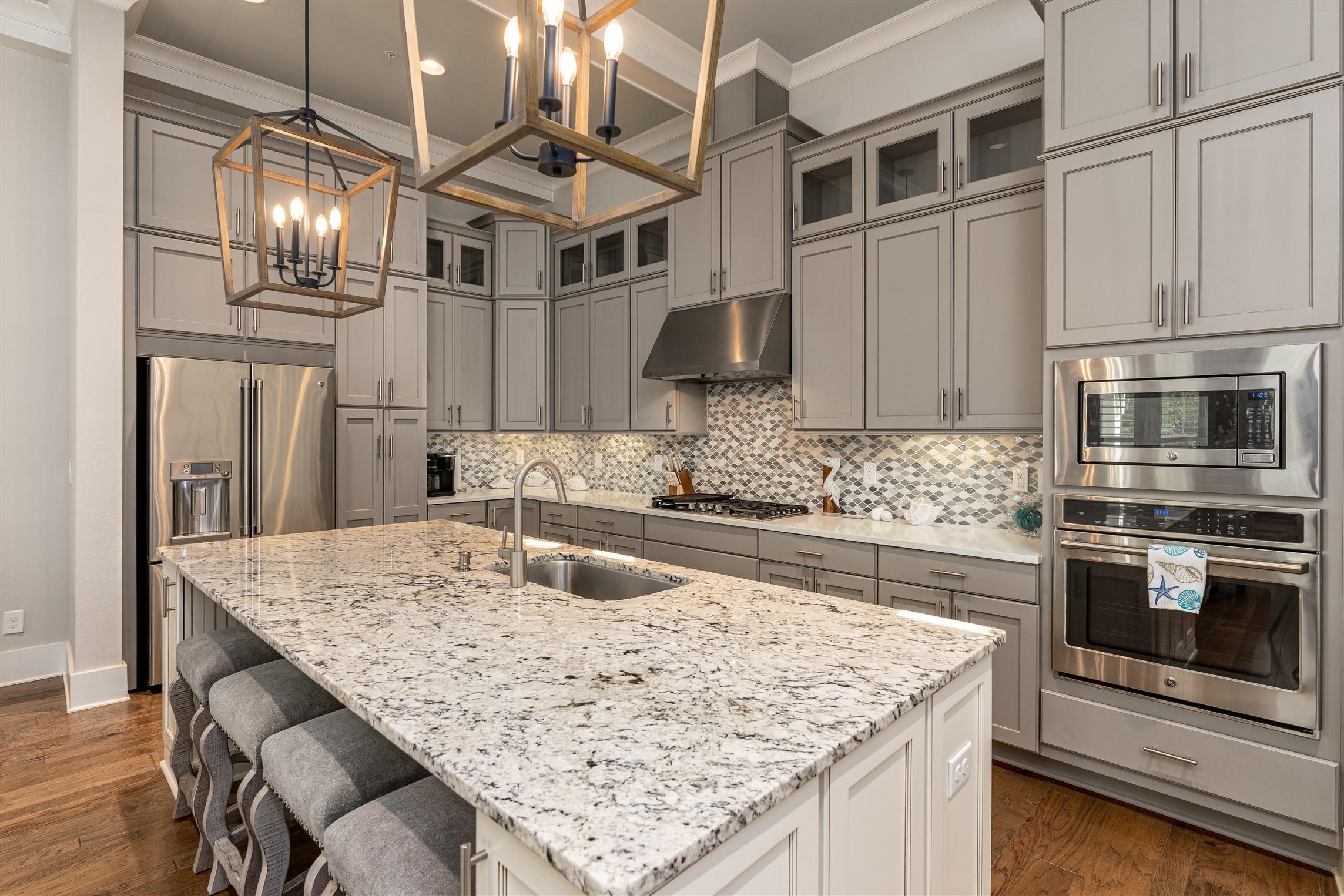 HIGHLAND PARKS - Residential
