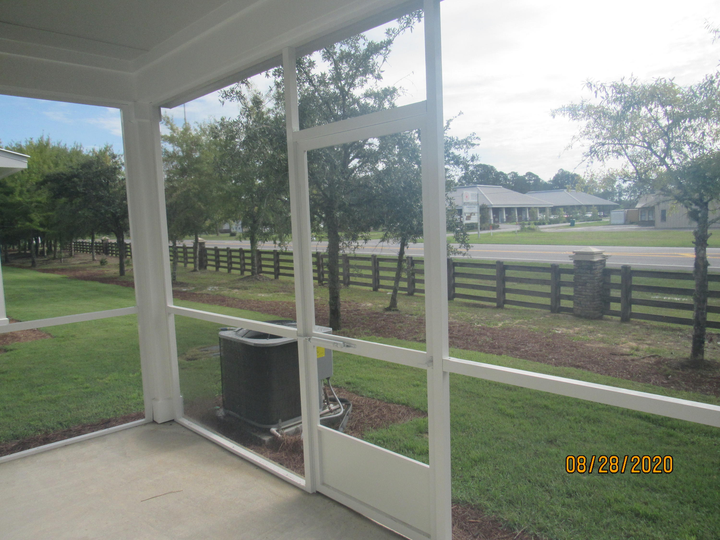 VERANDAS AT FREEPORT - Residential Lease