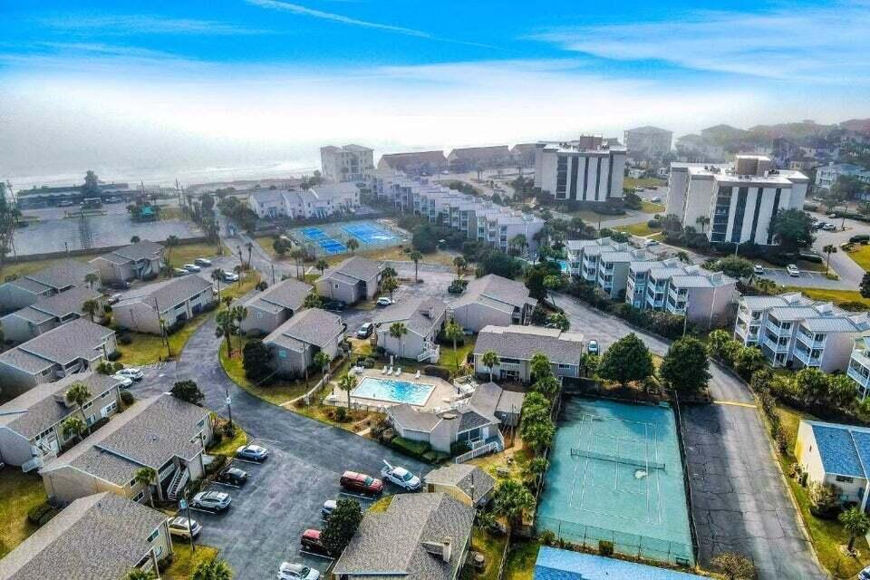 CHATEAU LA MER CONDO - Residential