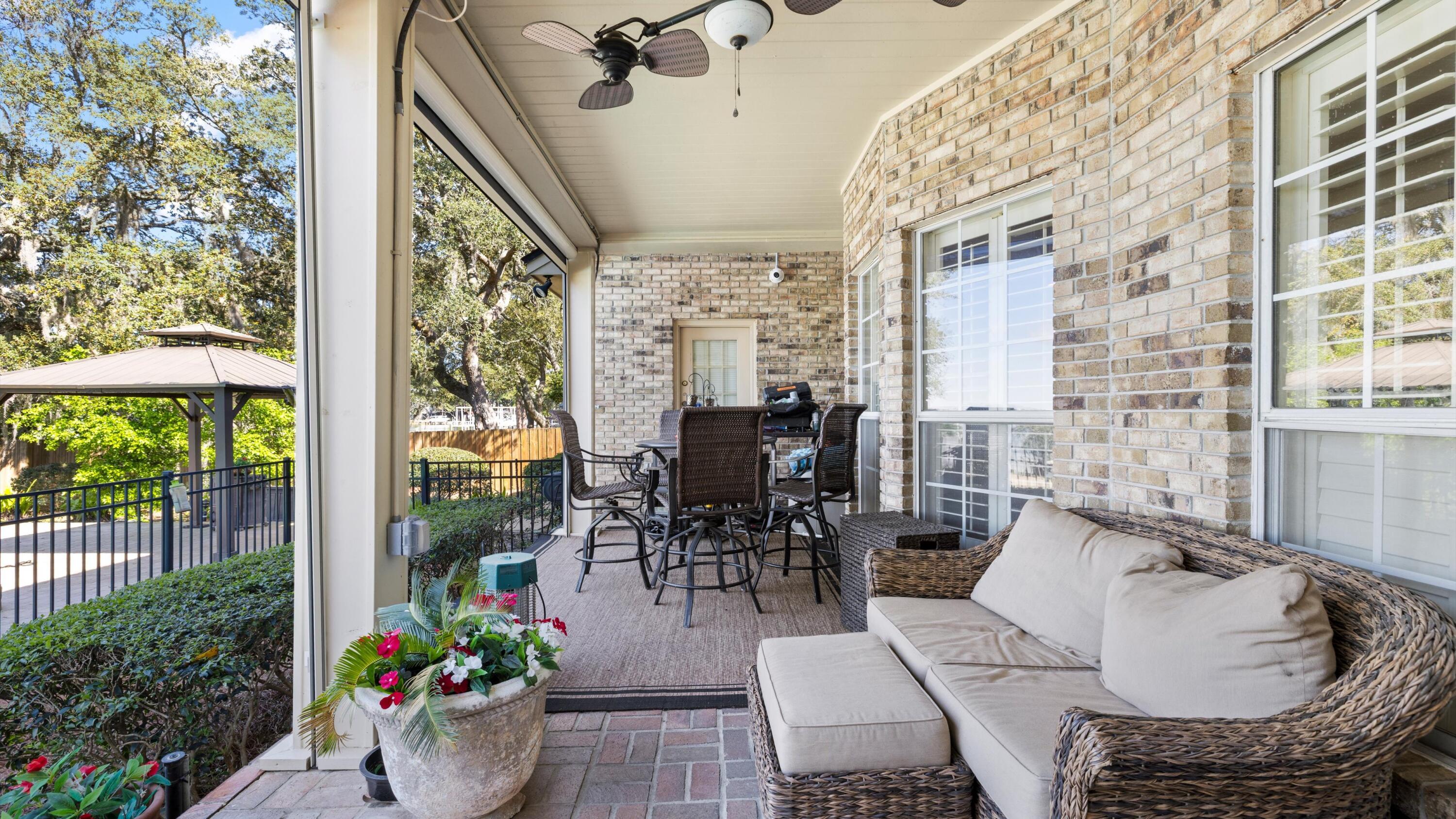 HUGHES ESTATES 1ST ADDN - Residential