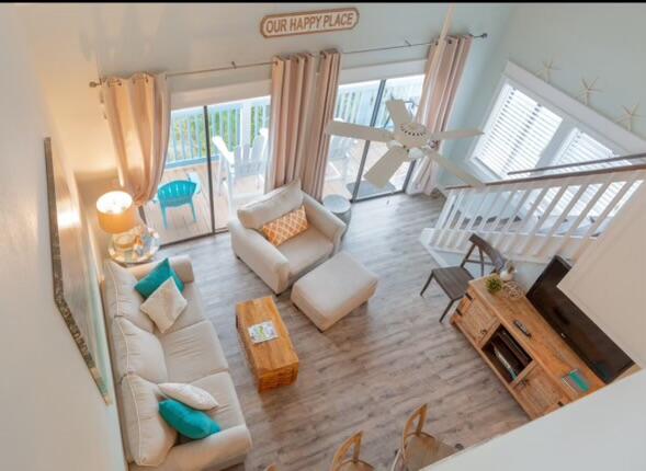 BEACHFRONT 2 PH 1 - Residential