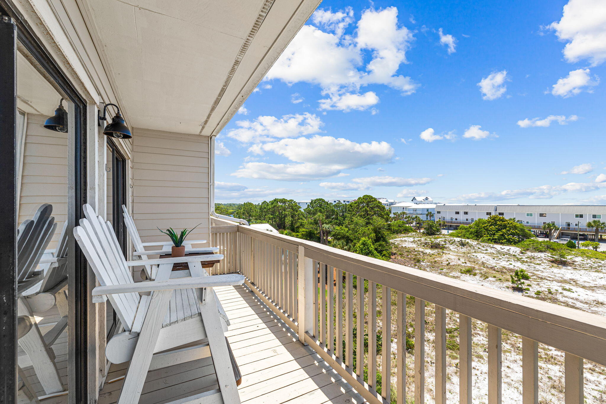 BEACHFRONT 2 PH 1 - Residential