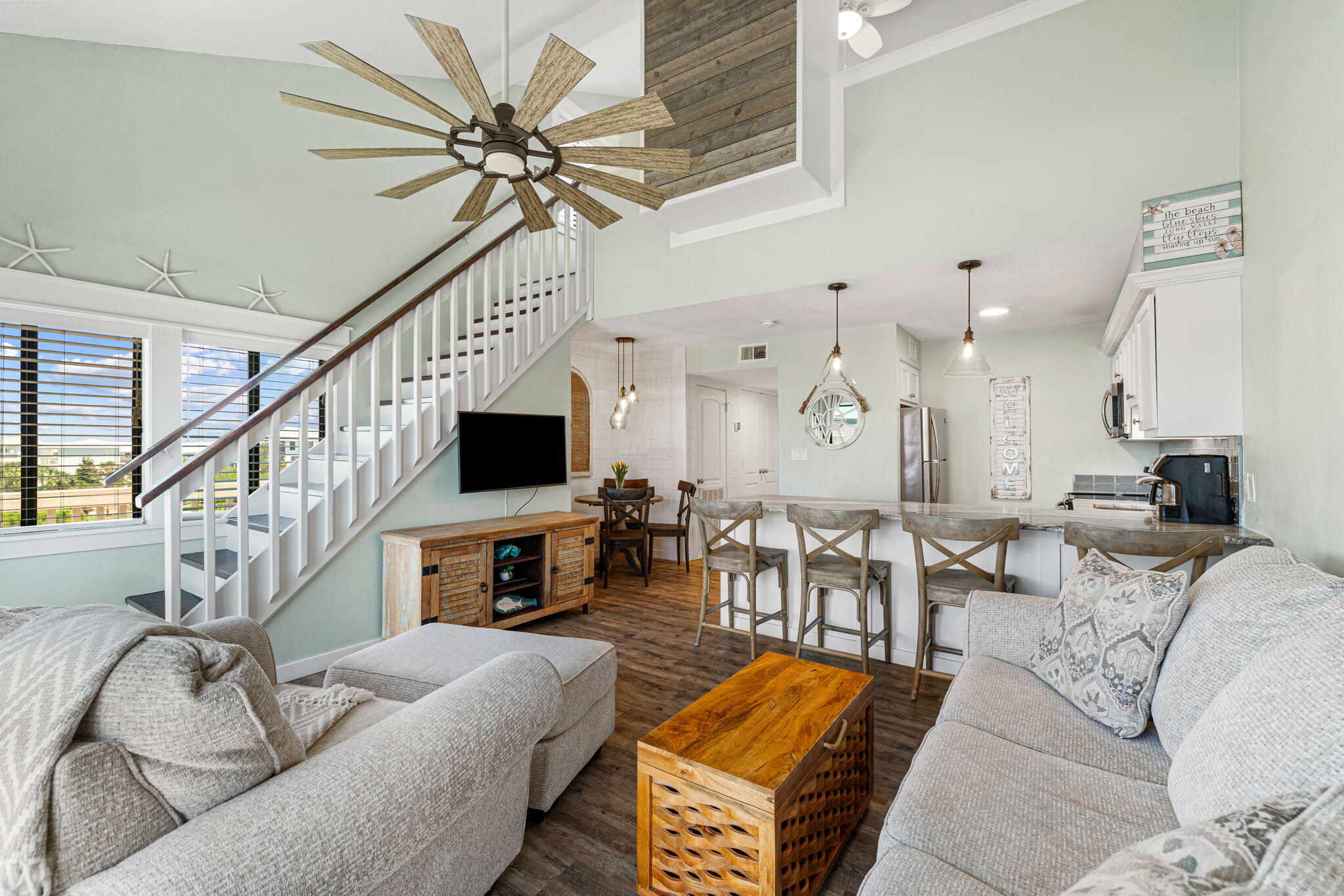BEACHFRONT 2 PH 1 - Residential
