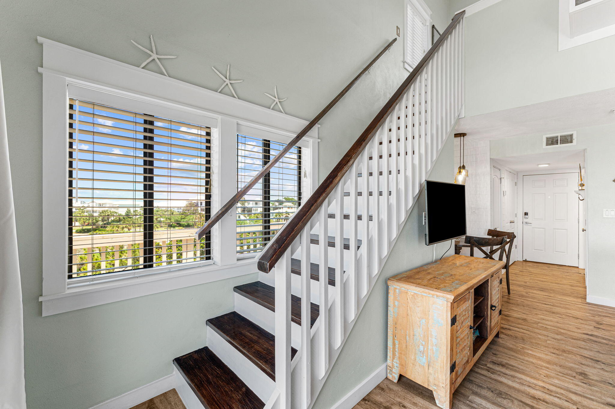 BEACHFRONT 2 PH 1 - Residential