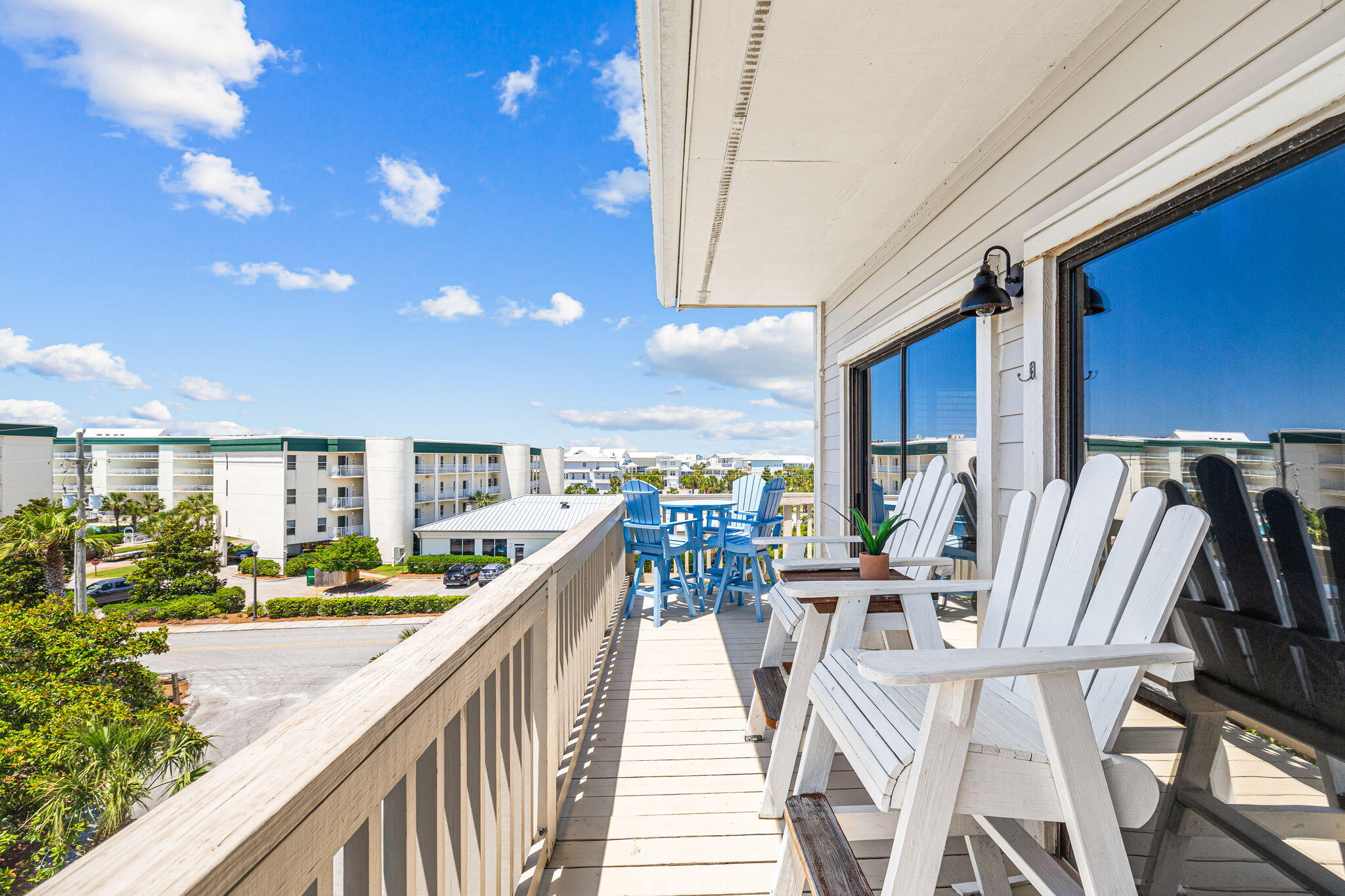 BEACHFRONT 2 PH 1 - Residential
