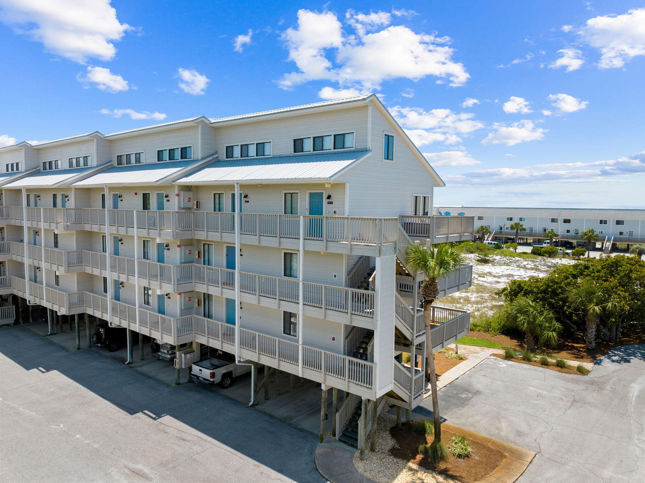 BEACHFRONT 2 PH 1 - Residential
