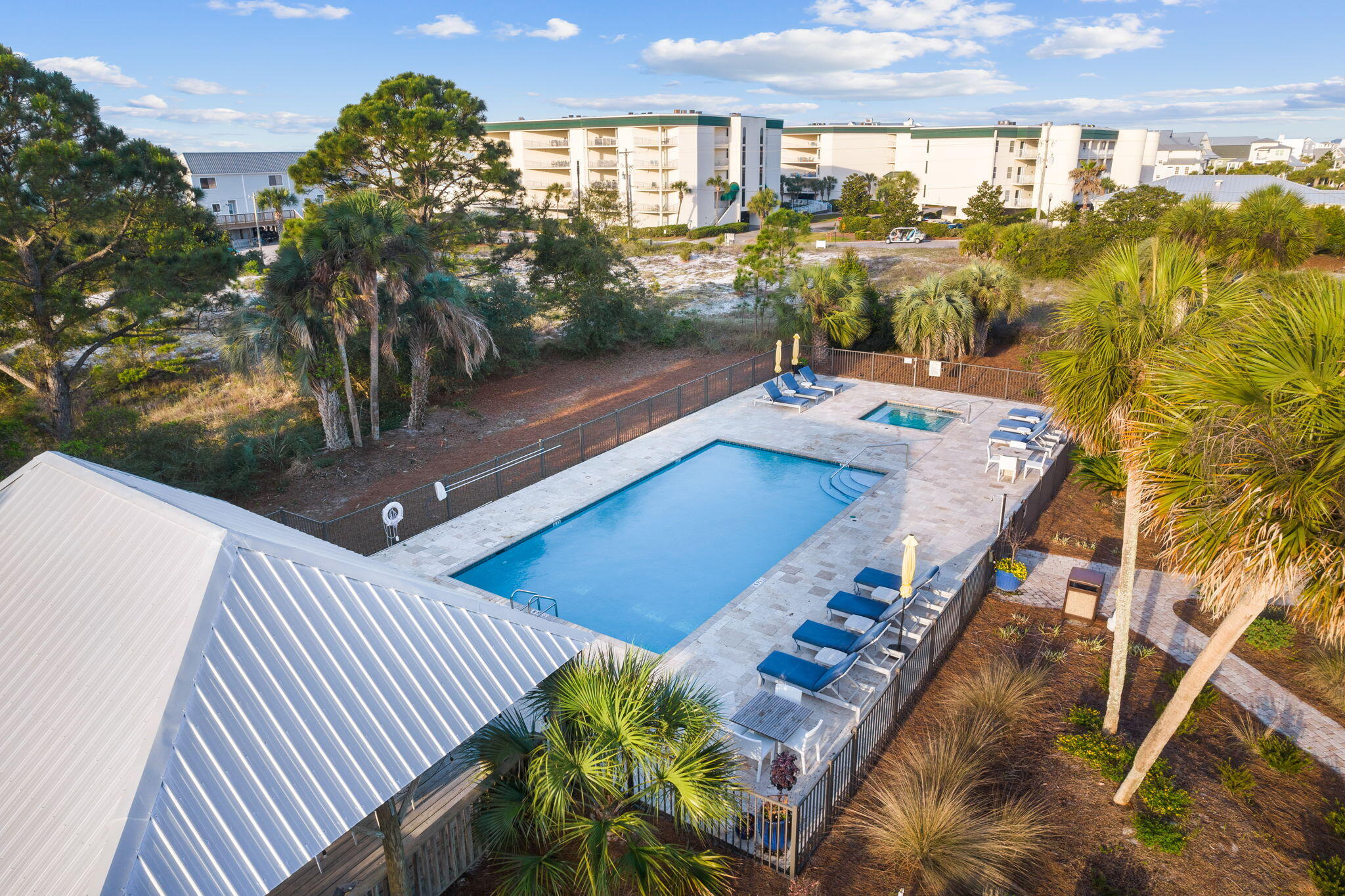 BEACHFRONT 2 PH 1 - Residential