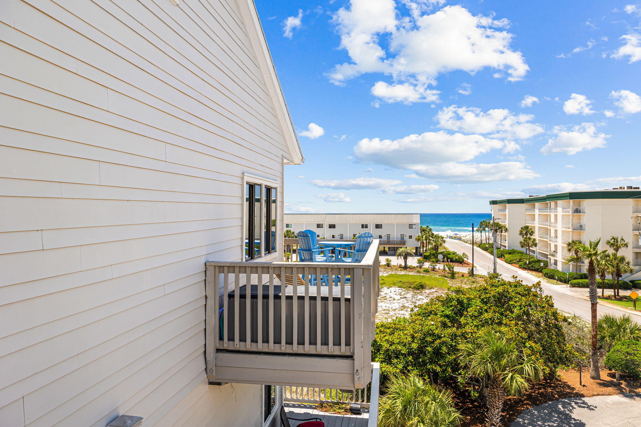 BEACHFRONT 2 PH 1 - Residential