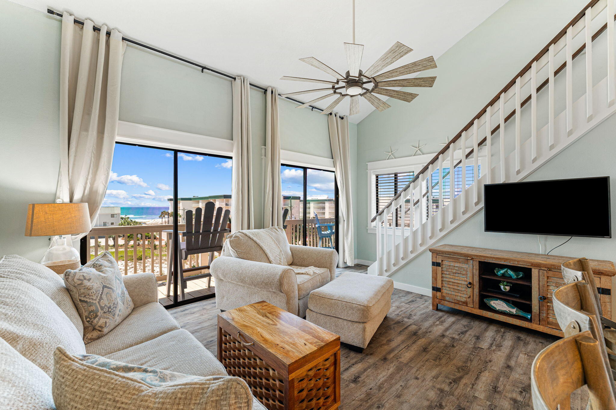 BEACHFRONT 2 PH 1 - Residential