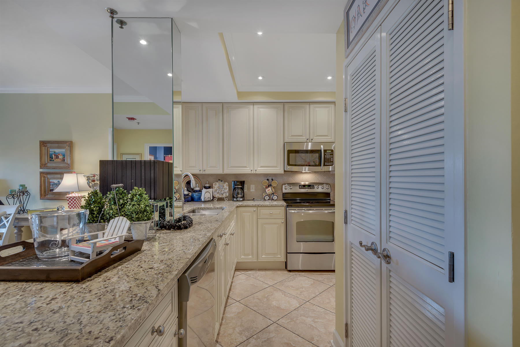 SUMMIT AT TOPS'L (THE) - Residential