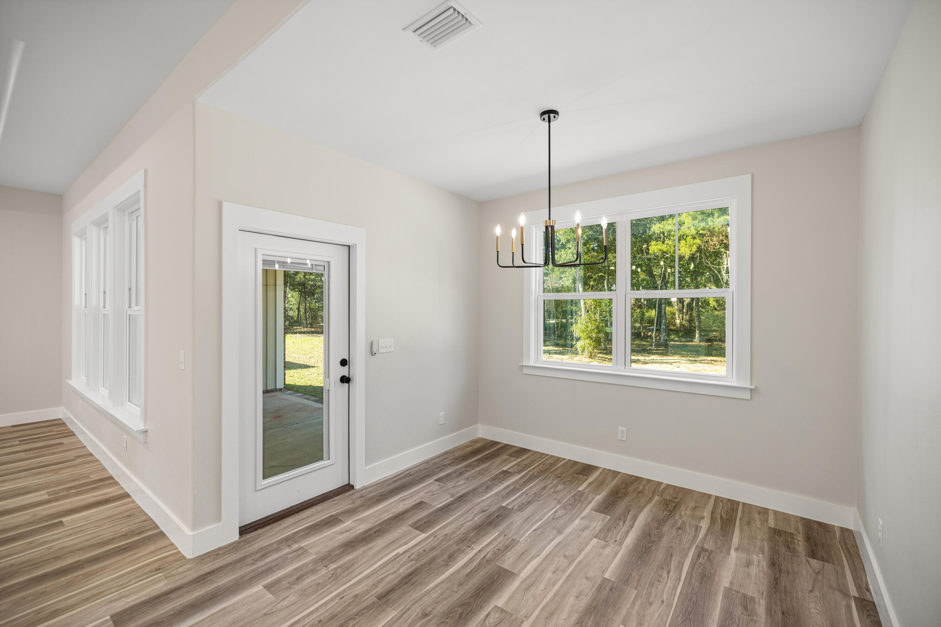 Cherokee S/D - Residential Lease