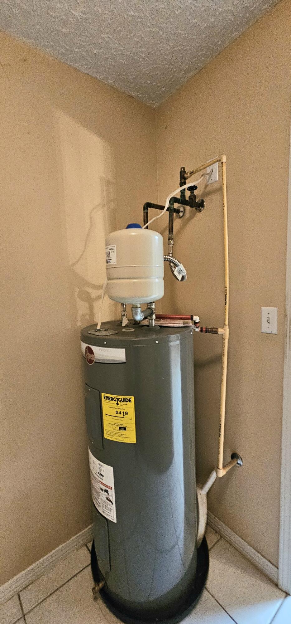 WINTERHAVEN S/D LOT 12 BLK A - Residential