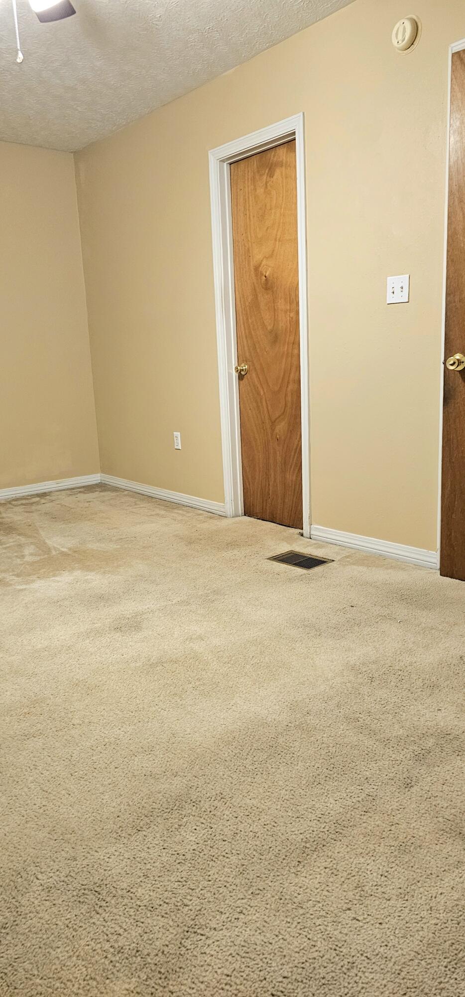 WINTERHAVEN S/D LOT 12 BLK A - Residential