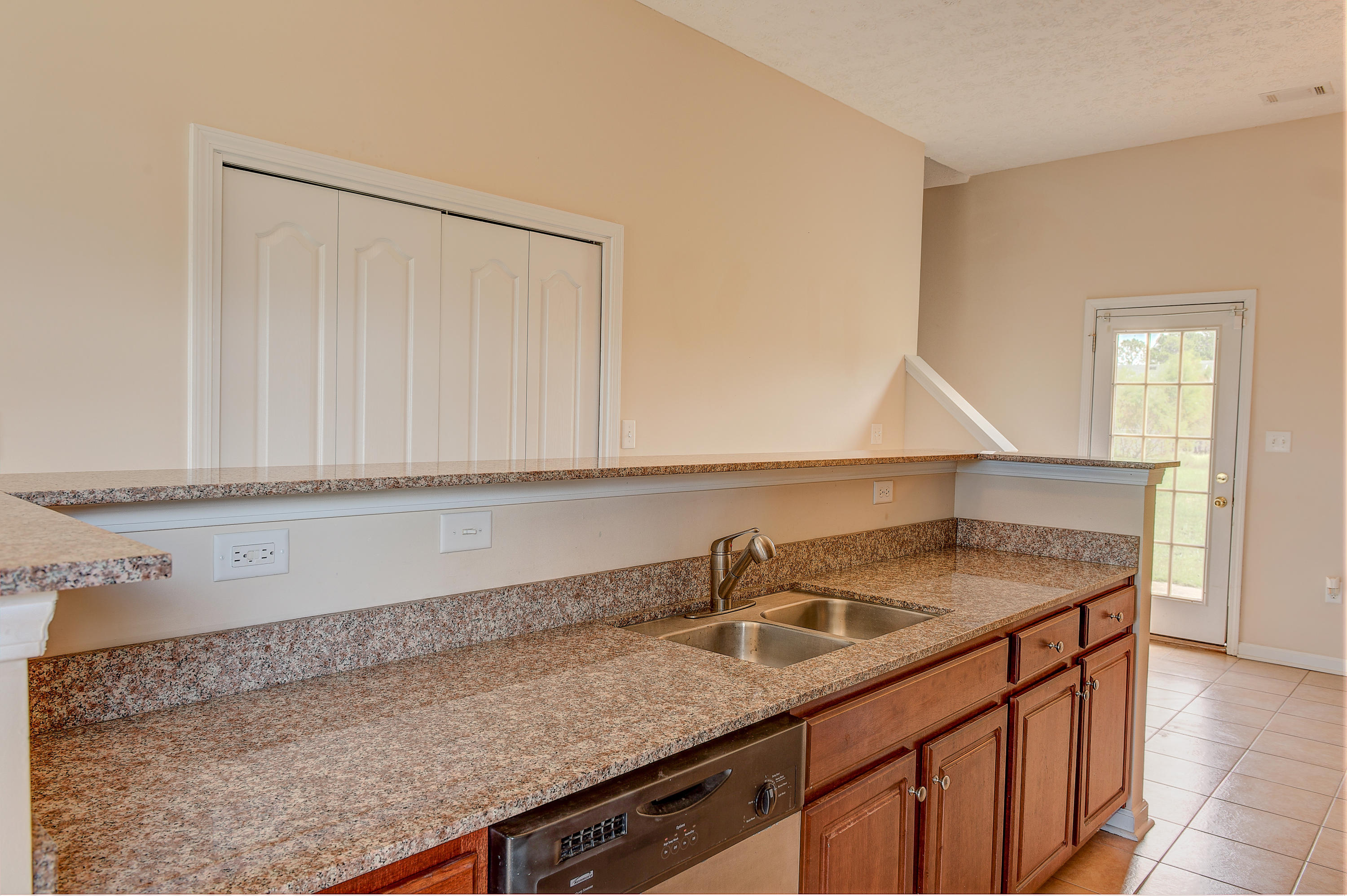 BRANDON OAKS 2ND ADD - Residential