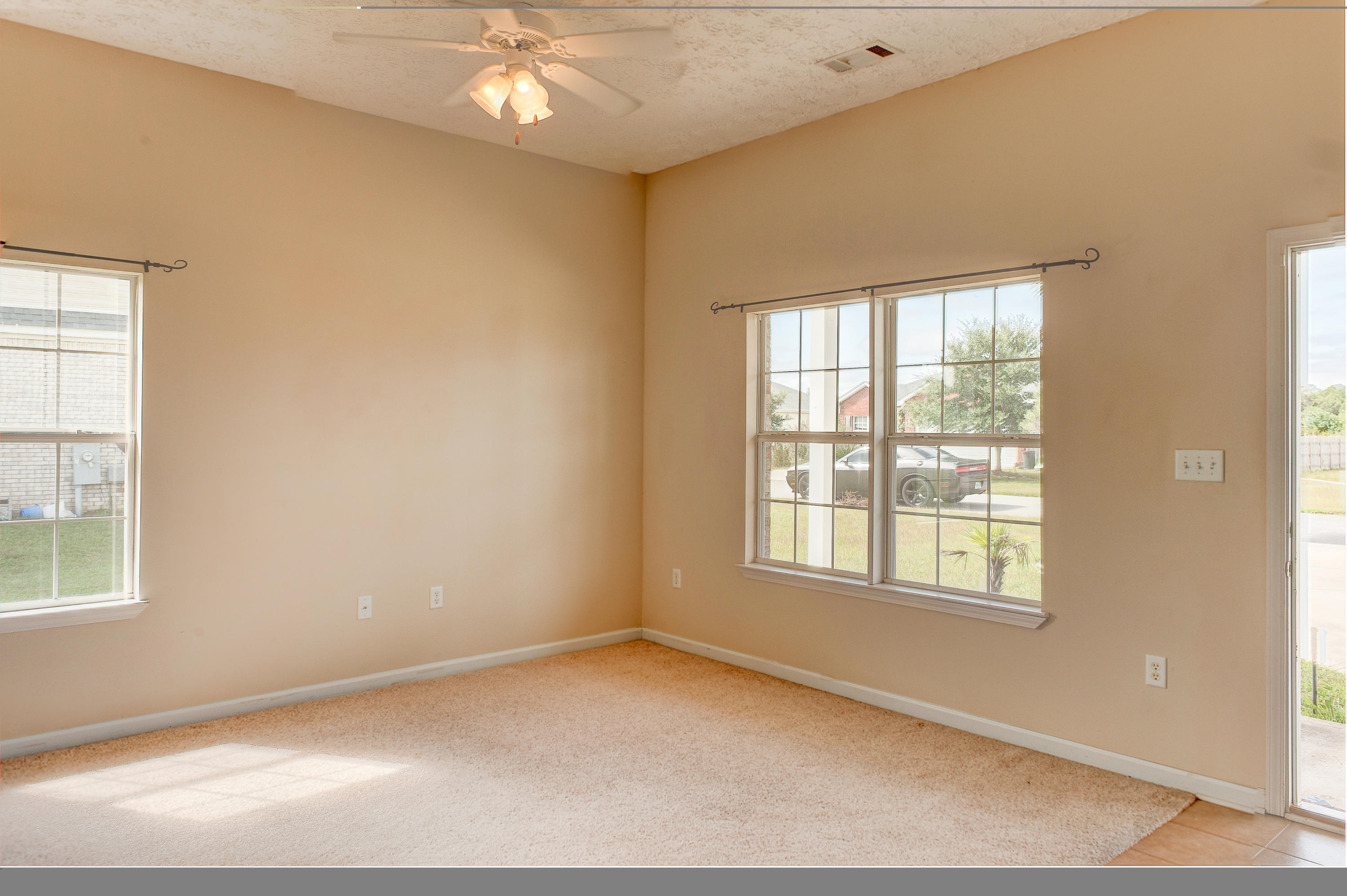 BRANDON OAKS 2ND ADD - Residential