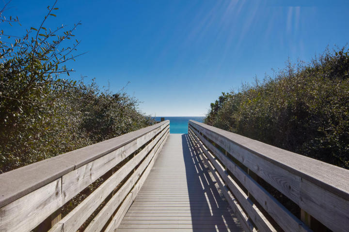 BEACHWOOD VILLAS CONDO - Residential