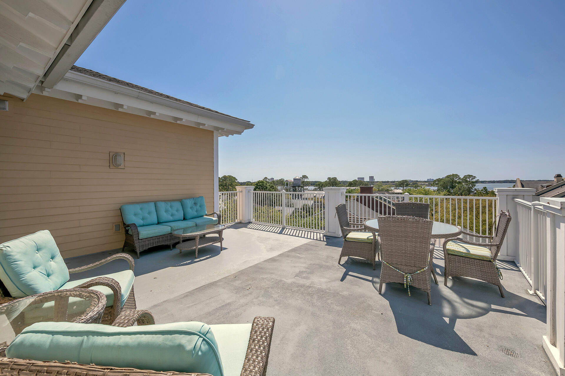 OBSERVATION POINT - Residential