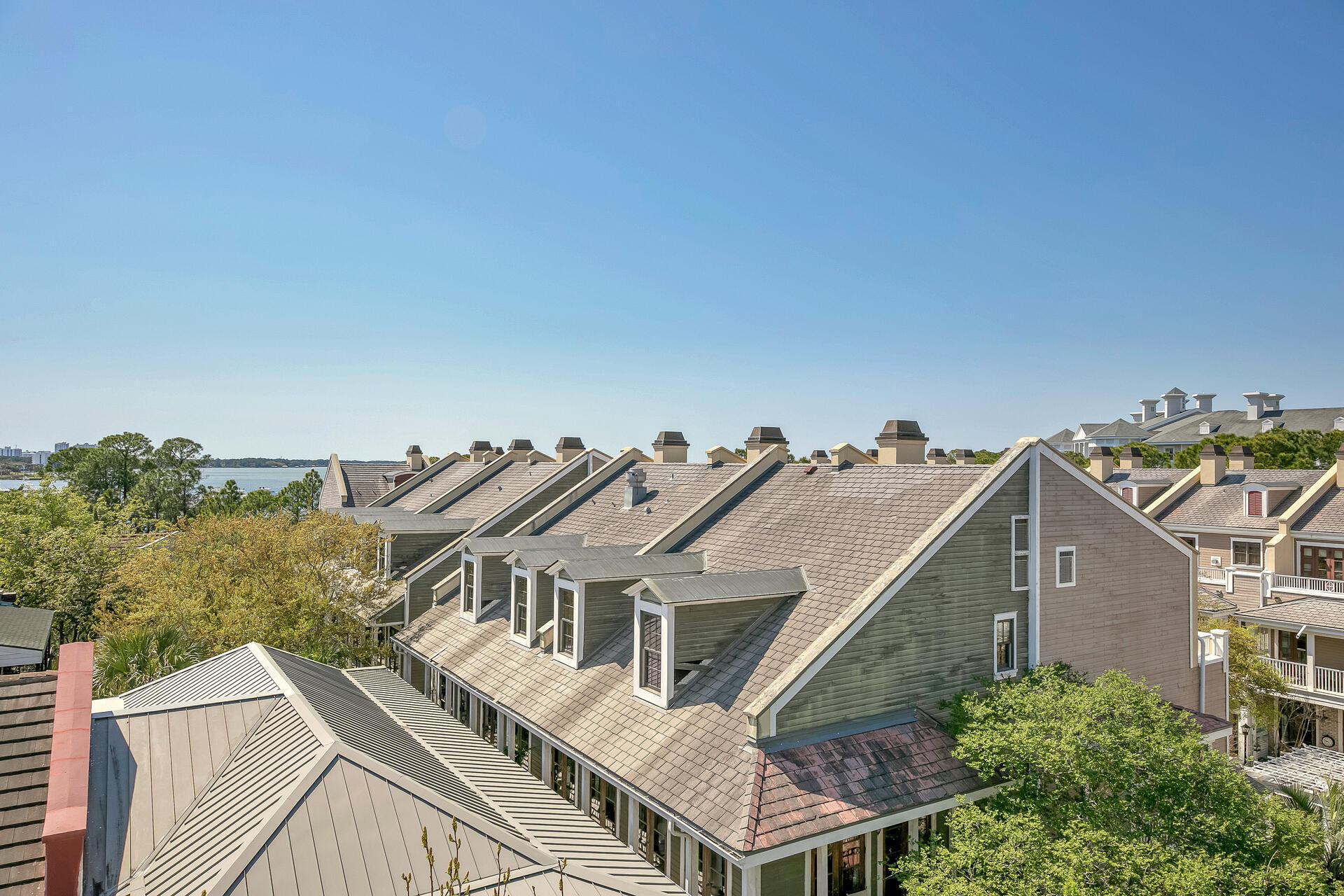OBSERVATION POINT - Residential